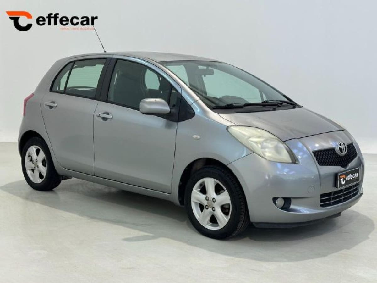 TOYOTA Yaris 2ª serie 8