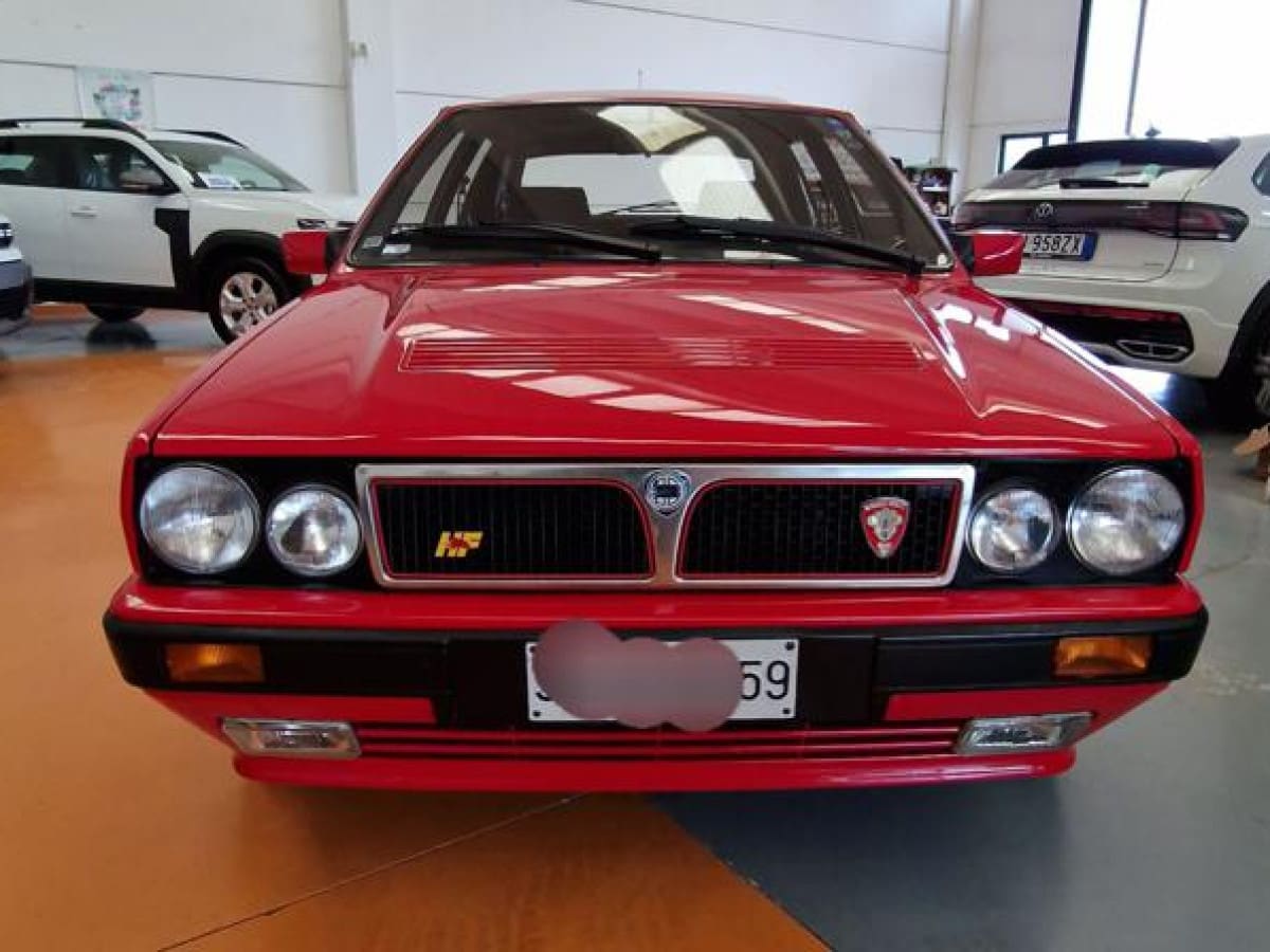 LANCIA Delta 8