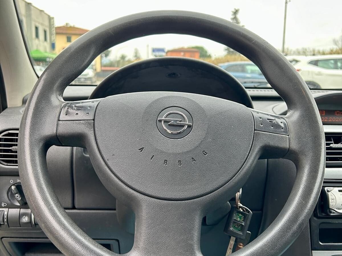 OPEL Corsa 3ª serie 4