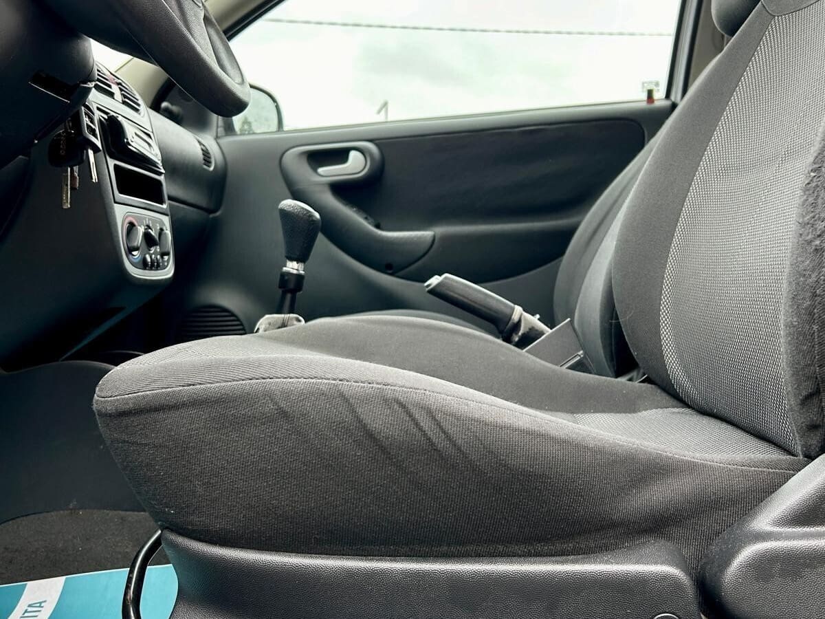 OPEL Corsa 3ª serie 10