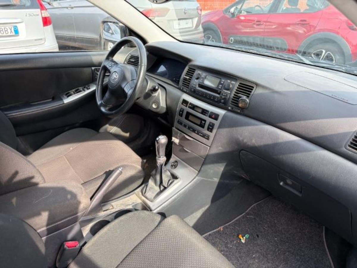 TOYOTA Corolla (2004-2009) 5