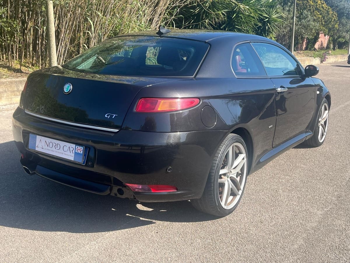 ALFA ROMEO GT 10