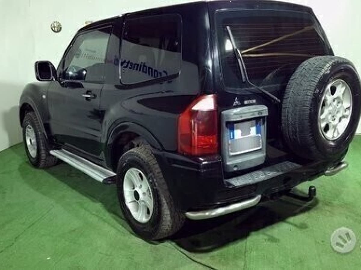 MITSUBISHI Pajero (2000-2007) 10