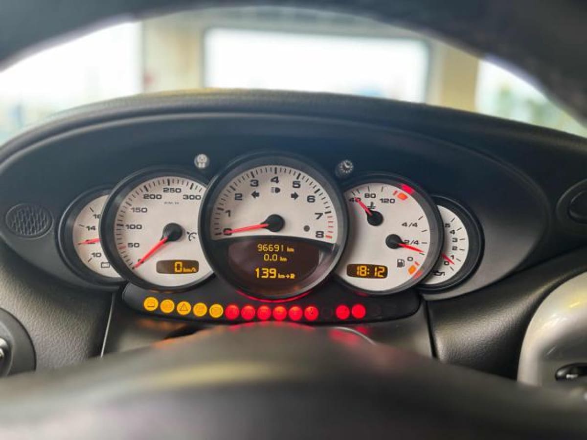 PORSCHE 911           (996) 4