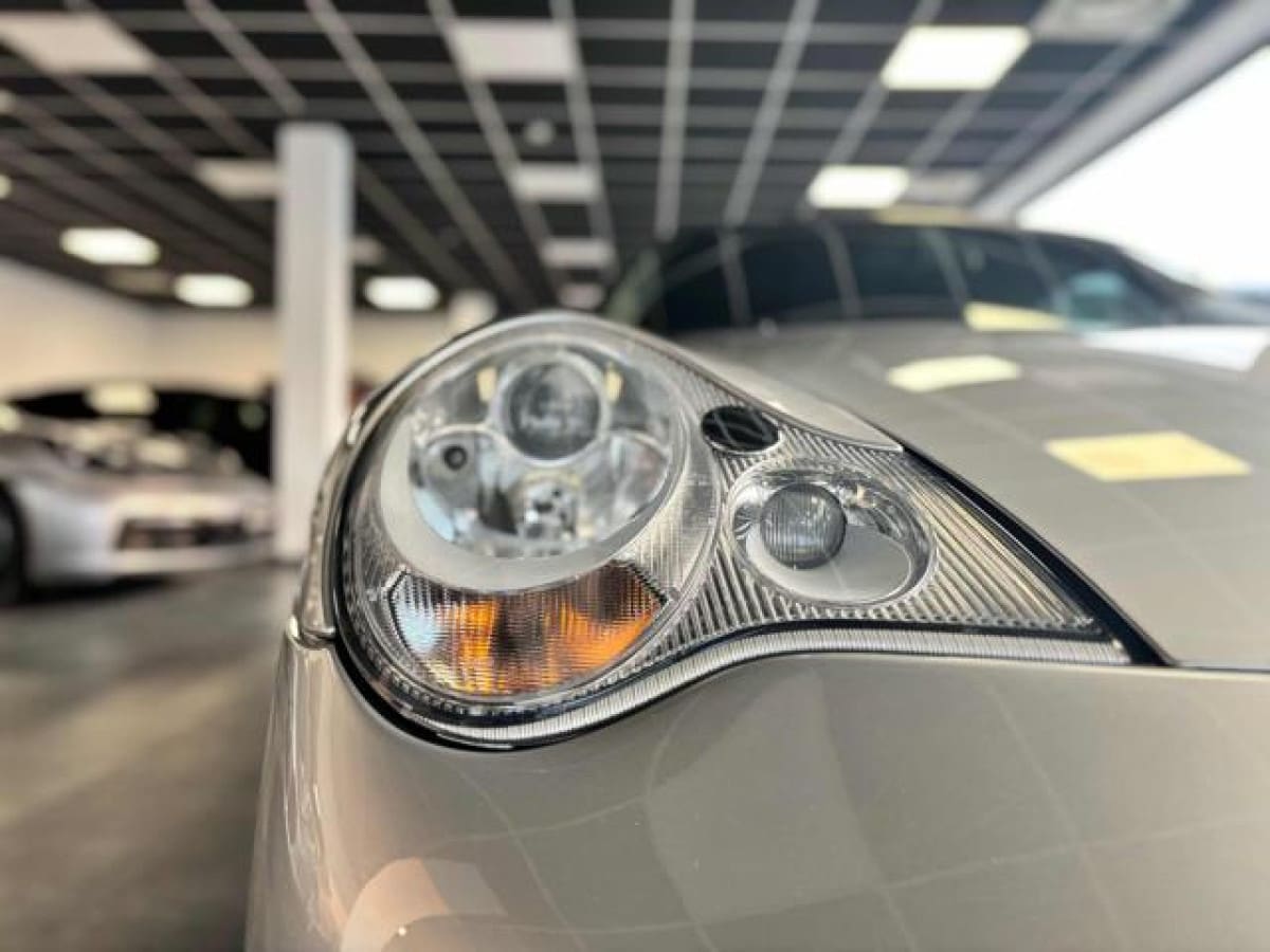 PORSCHE 911           (996) 8