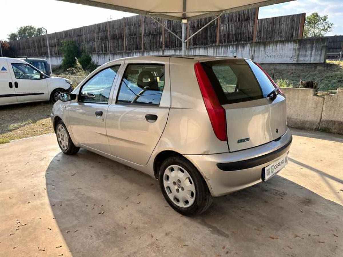 FIAT Punto 2ª serie 11
