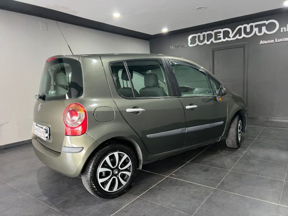 RENAULT Modus 1ª serie 8