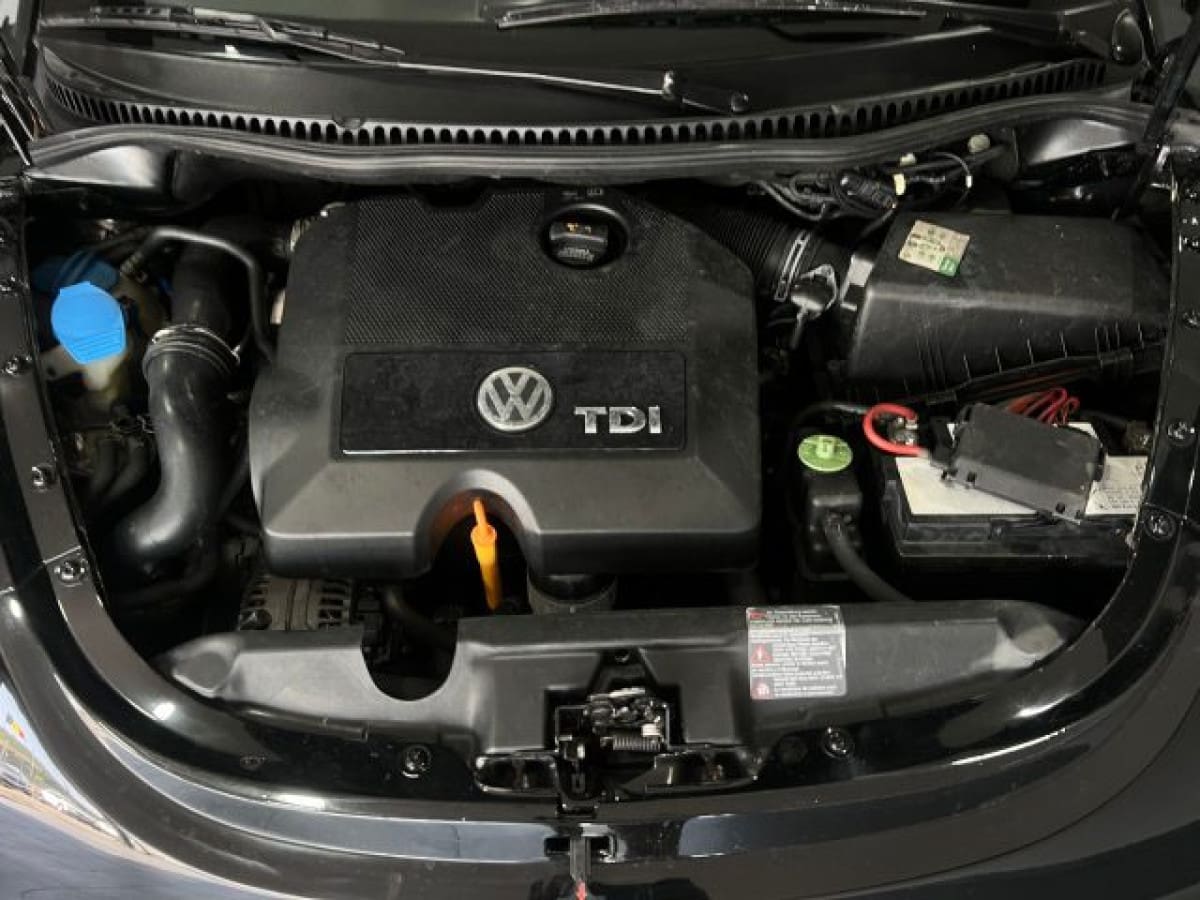 VOLKSWAGEN New Beetle 5