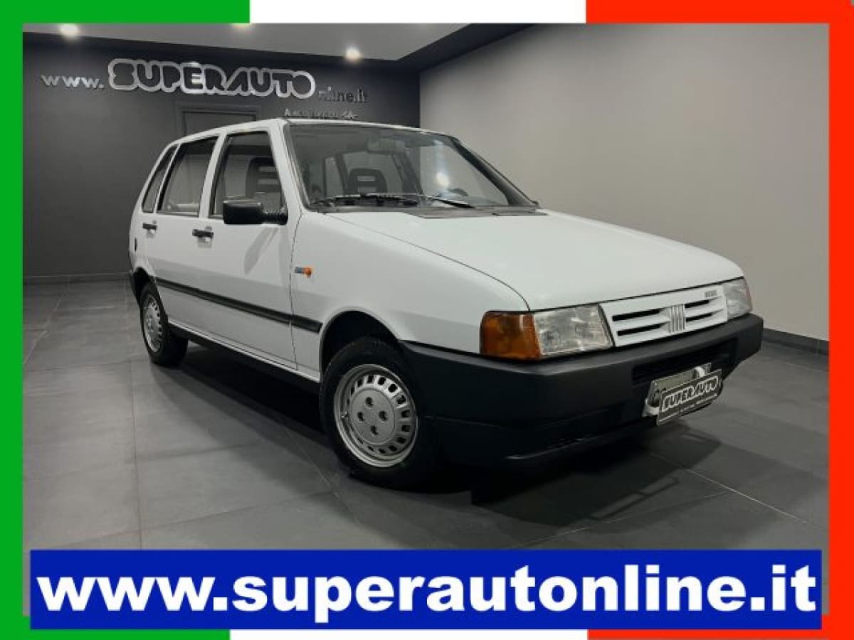 FIAT Uno 109883824