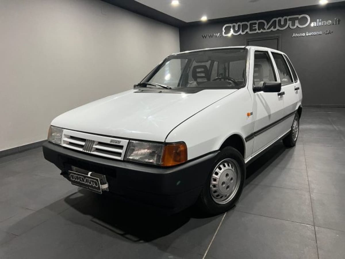 FIAT Uno 7