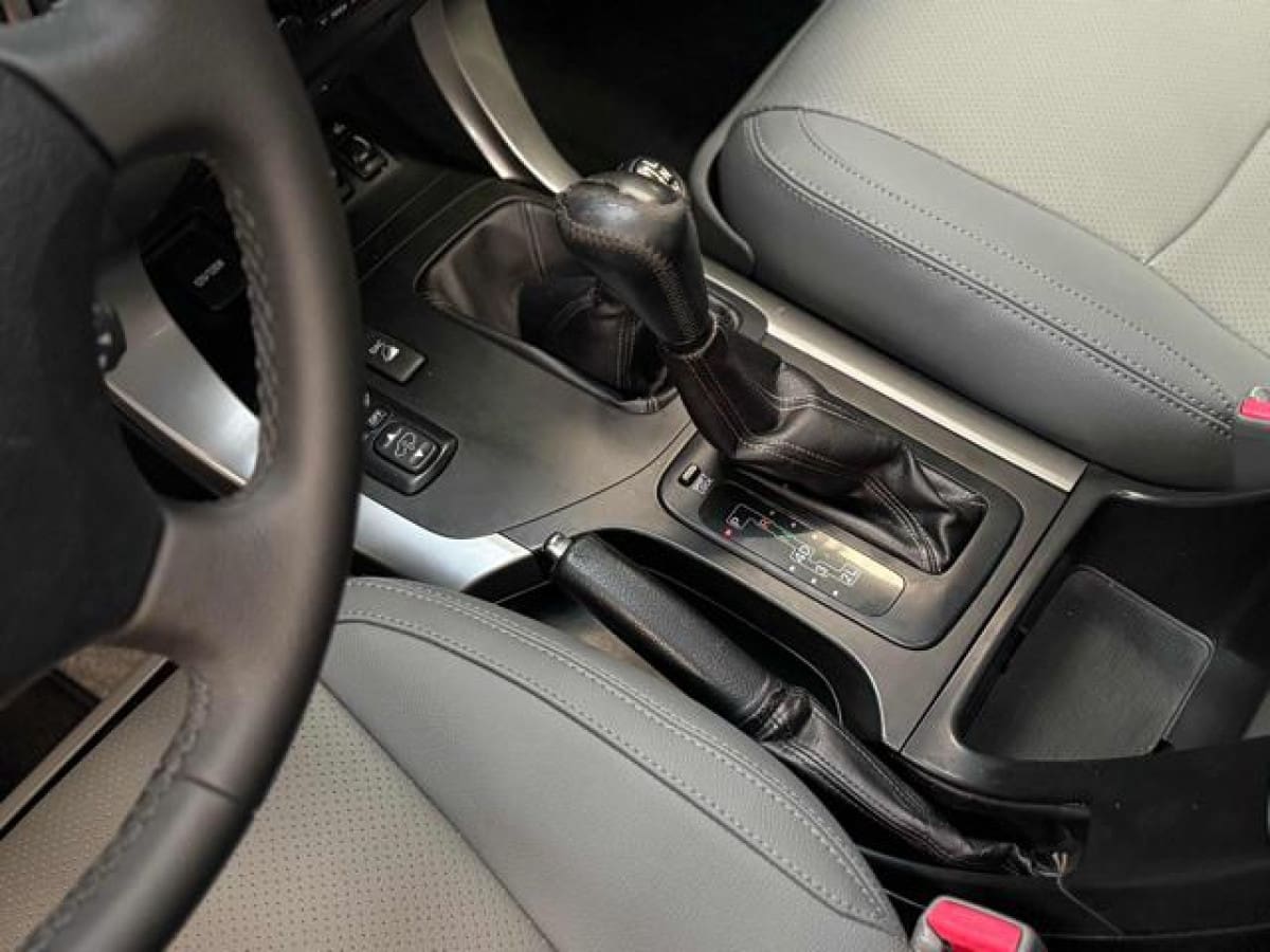 TOYOTA Land Cruiser 15