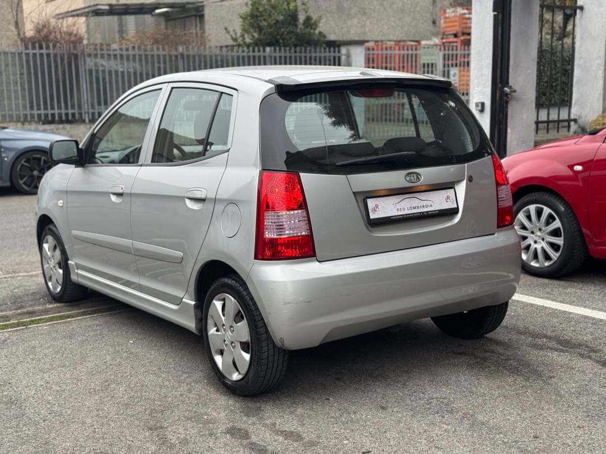 KIA Picanto 1ªs.(04/08) 12