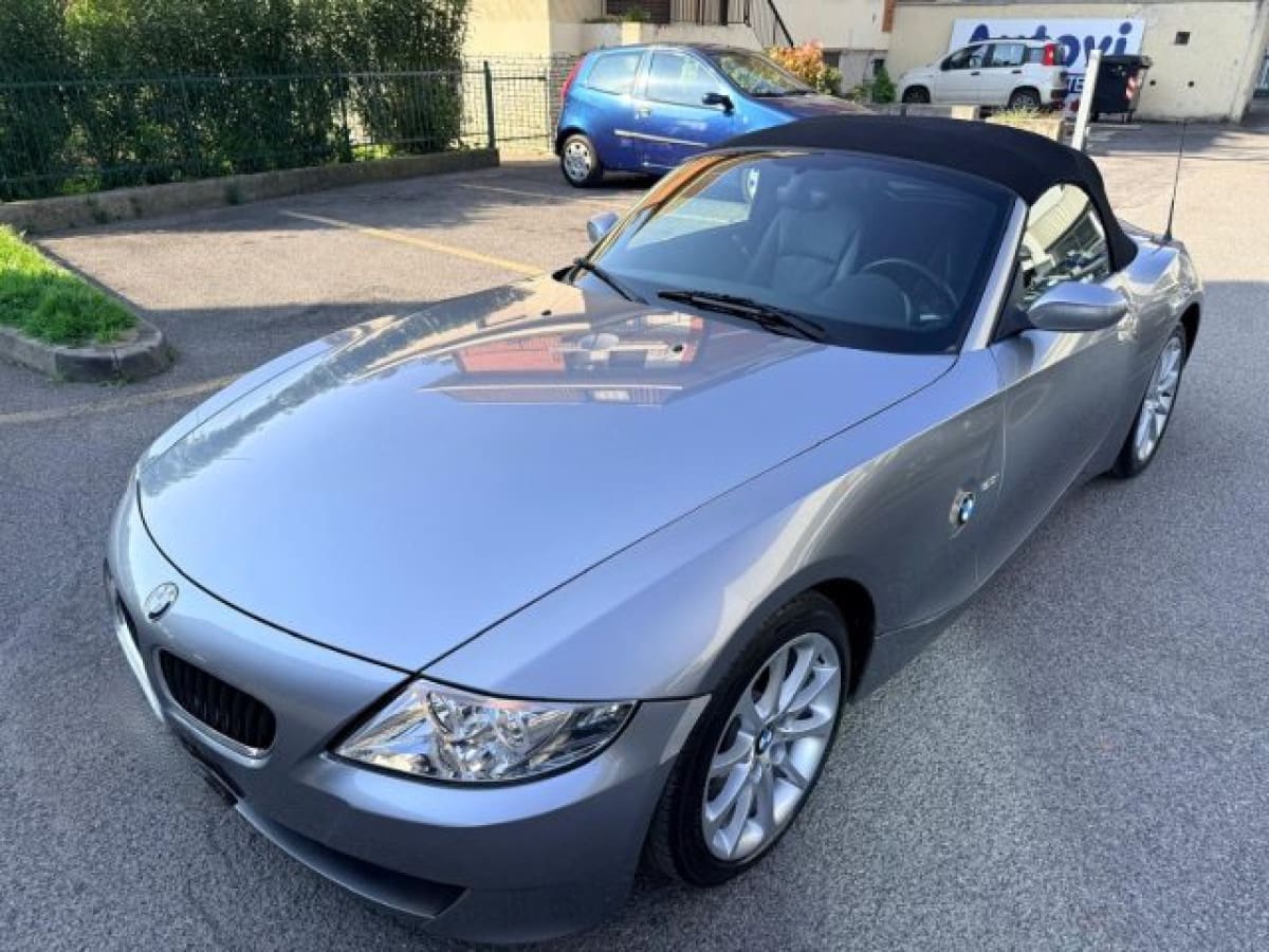 BMW Z4            (E85) 2