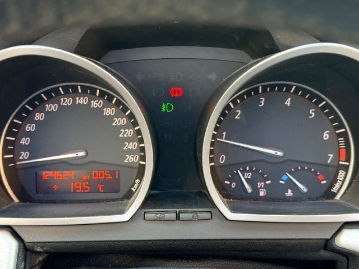 BMW Z4            (E85) 3