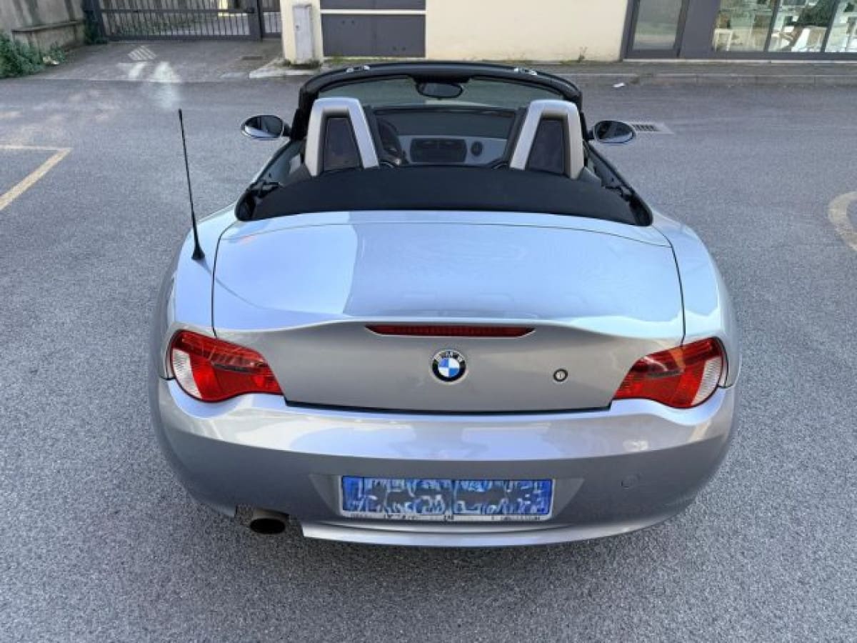 BMW Z4            (E85) 11