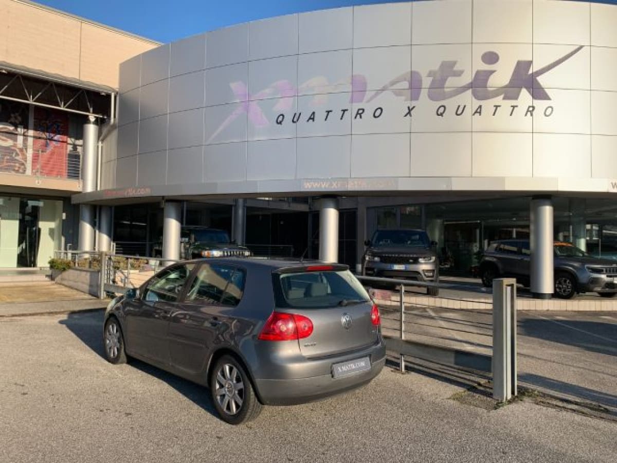 VOLKSWAGEN Golf 5ª serie 2