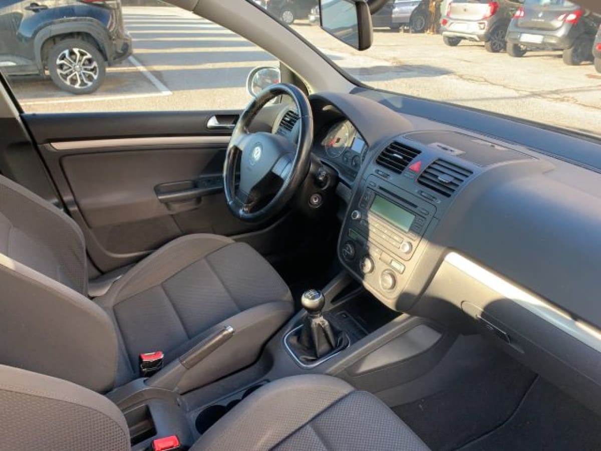 VOLKSWAGEN Golf 5ª serie 10