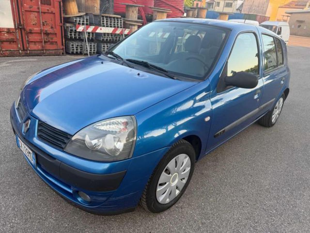 RENAULT Clio 2ª serie 7