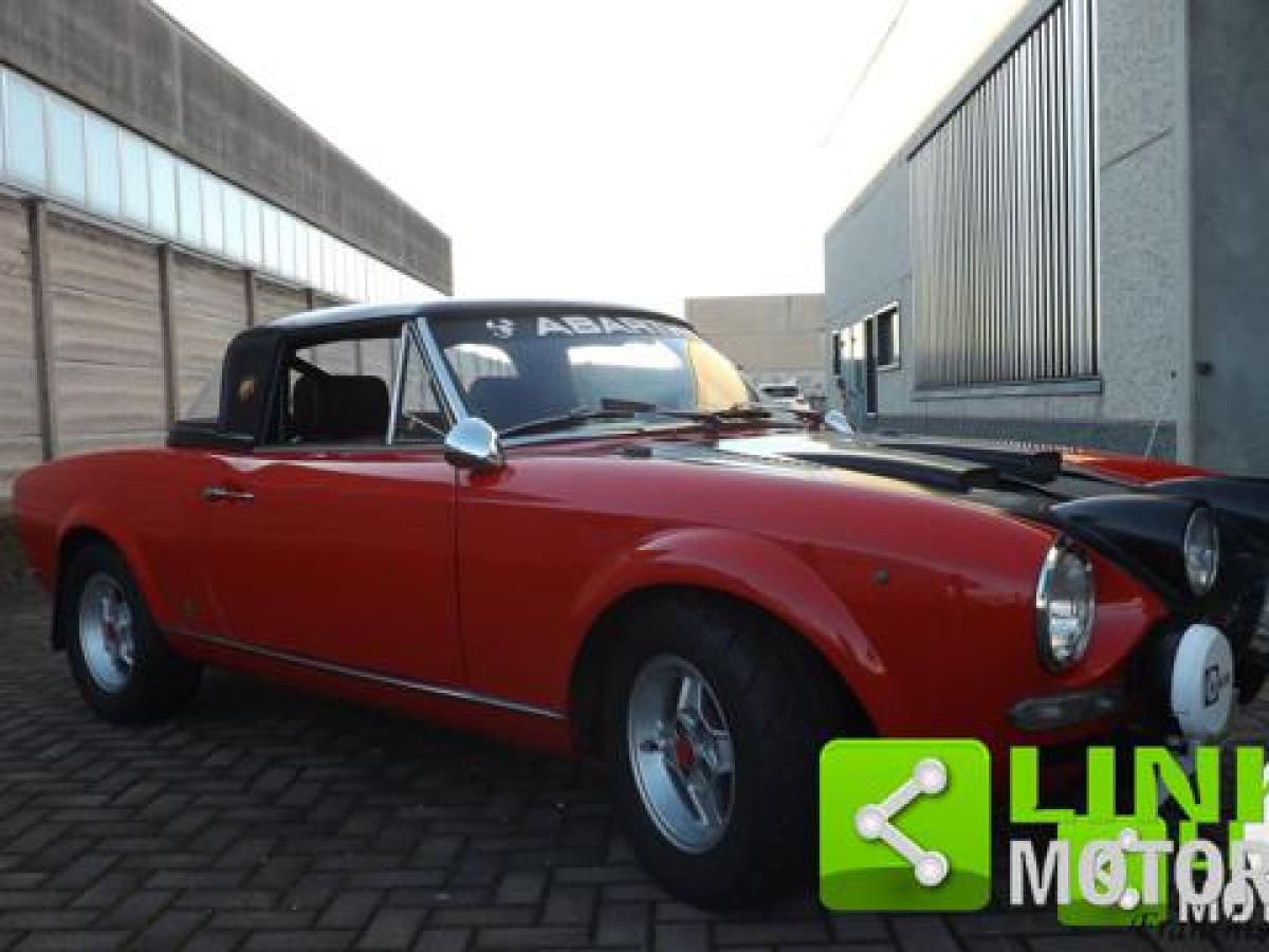 FIAT 124 spider 2