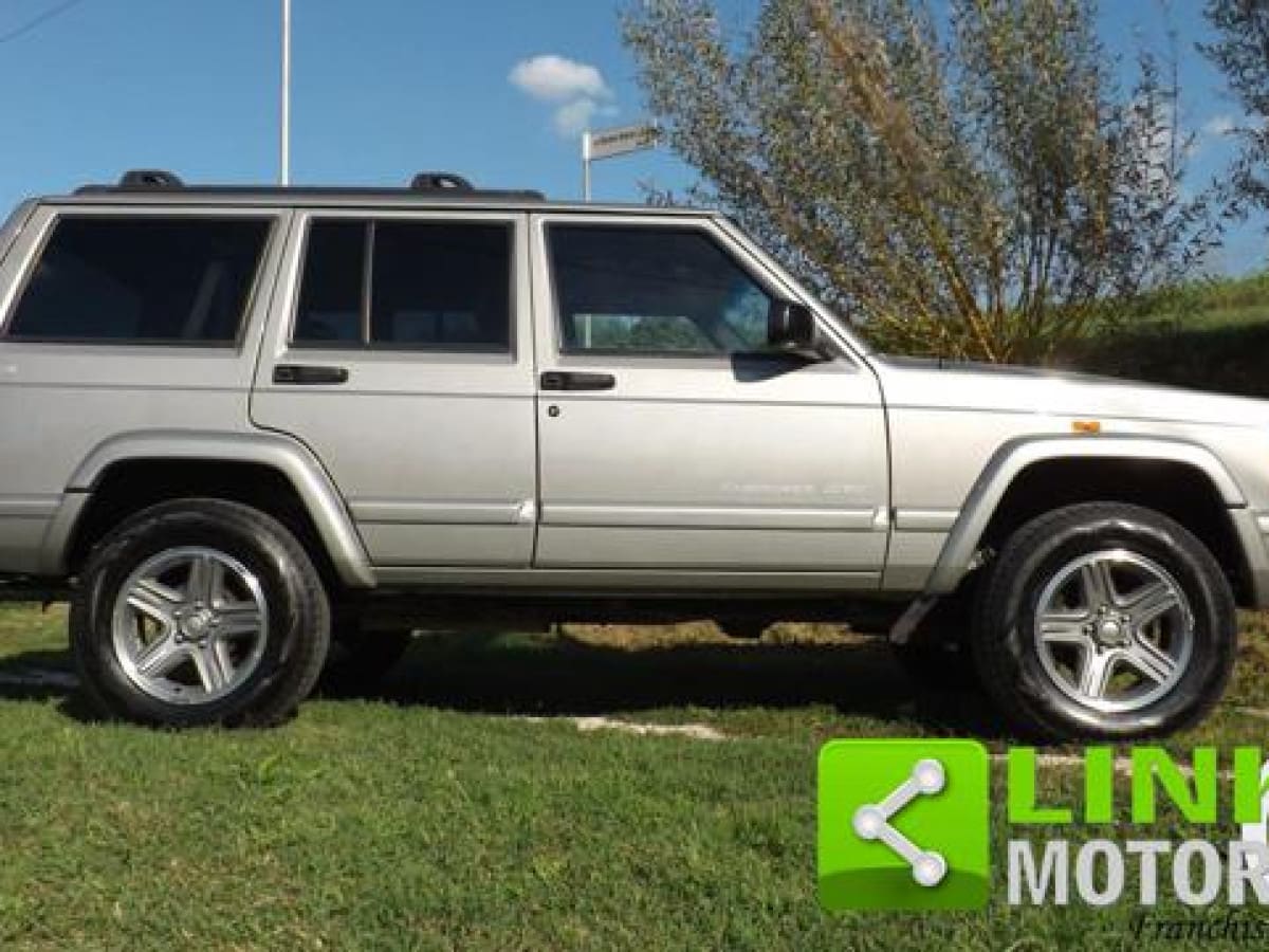 JEEP Cherokee 8