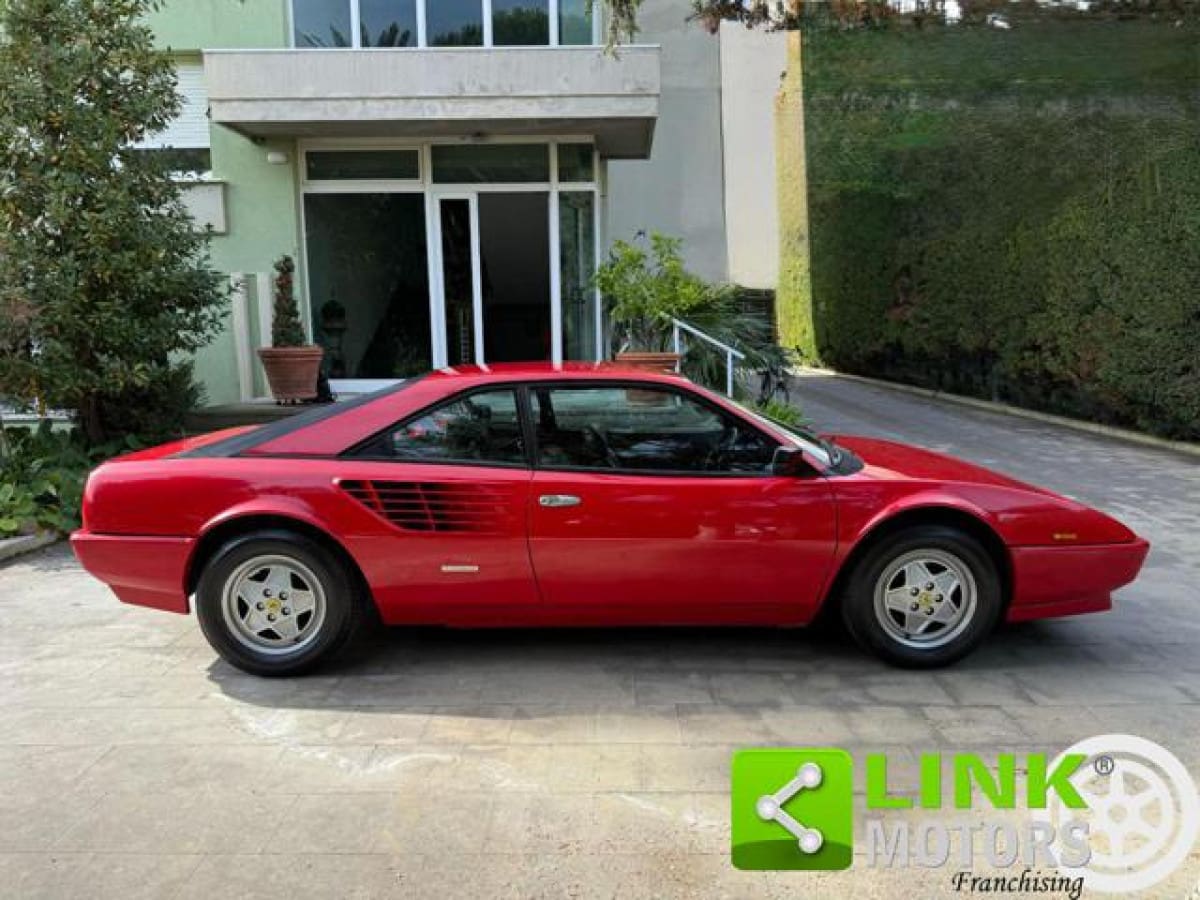 FERRARI Mondial 12