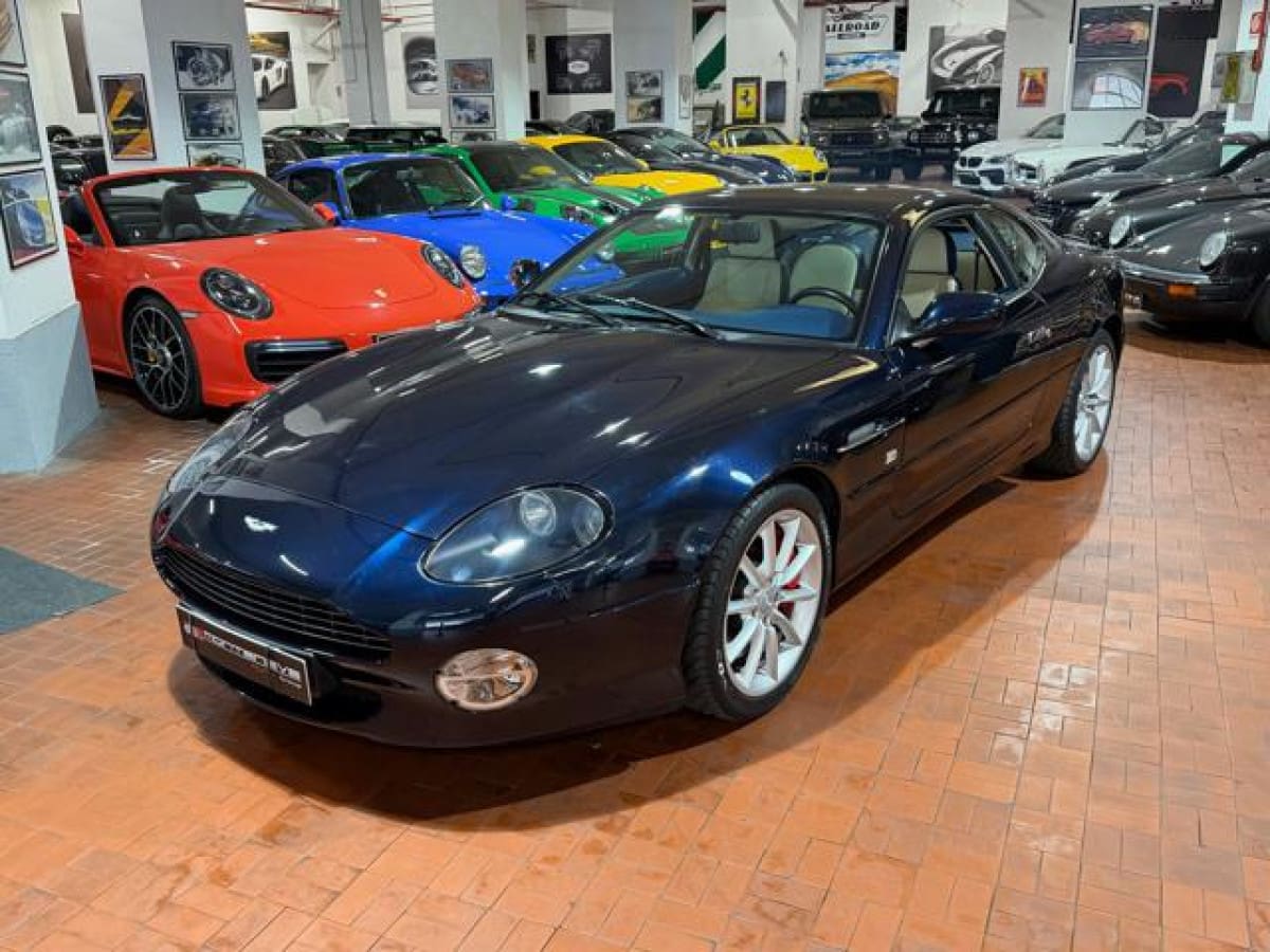ASTON MARTIN DB7 8
