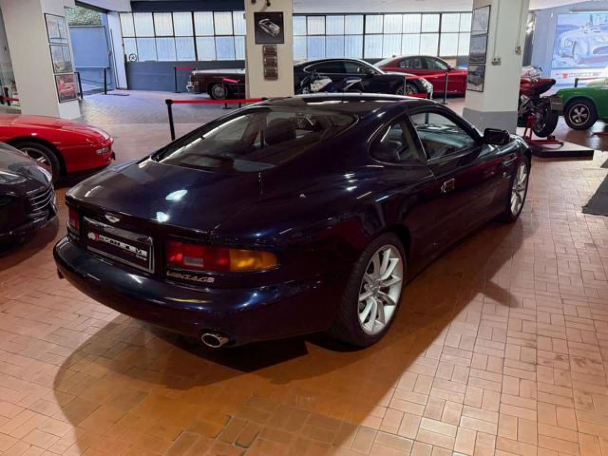 ASTON MARTIN DB7 11