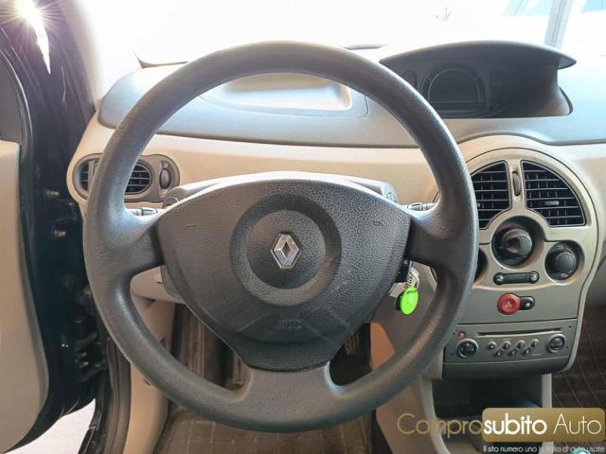 RENAULT Modus 1ª serie 3