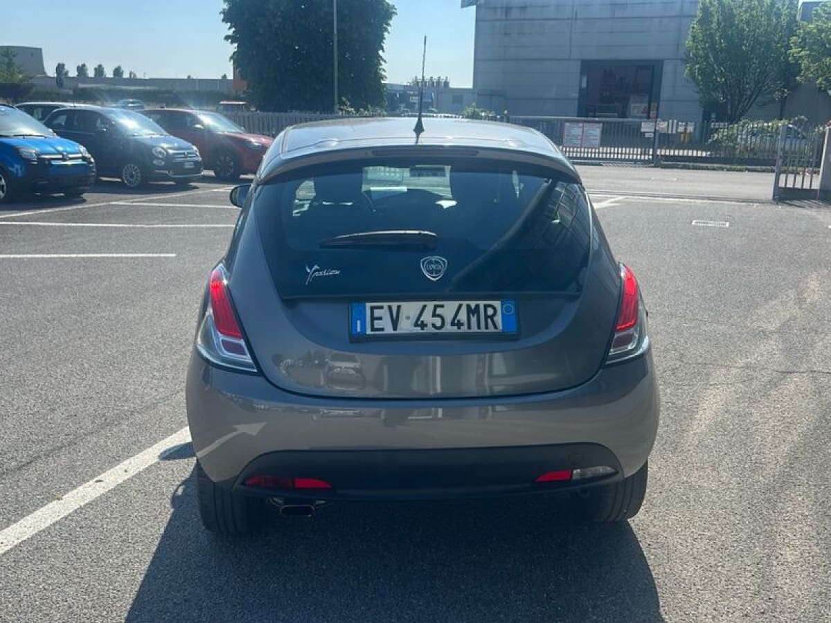 image desc