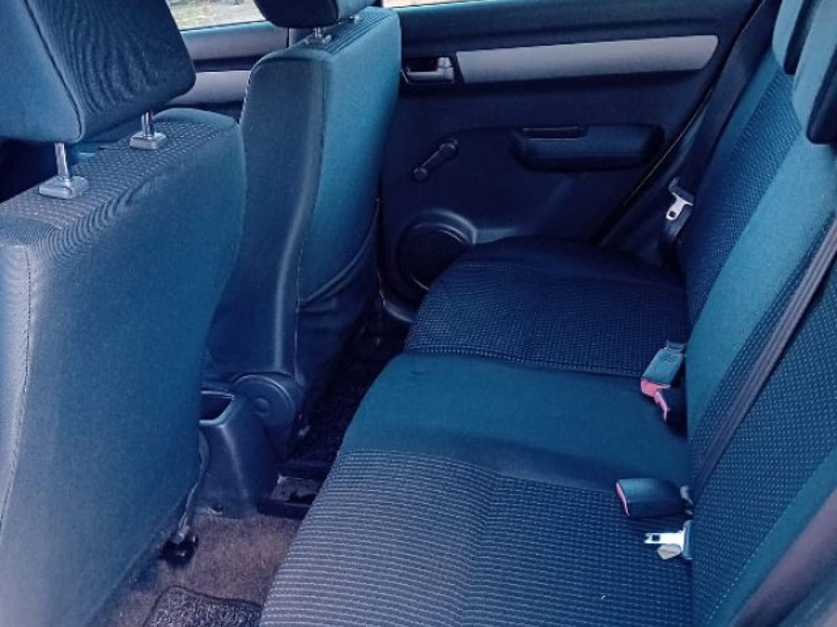 SUZUKI Swift (2005-2010) 6