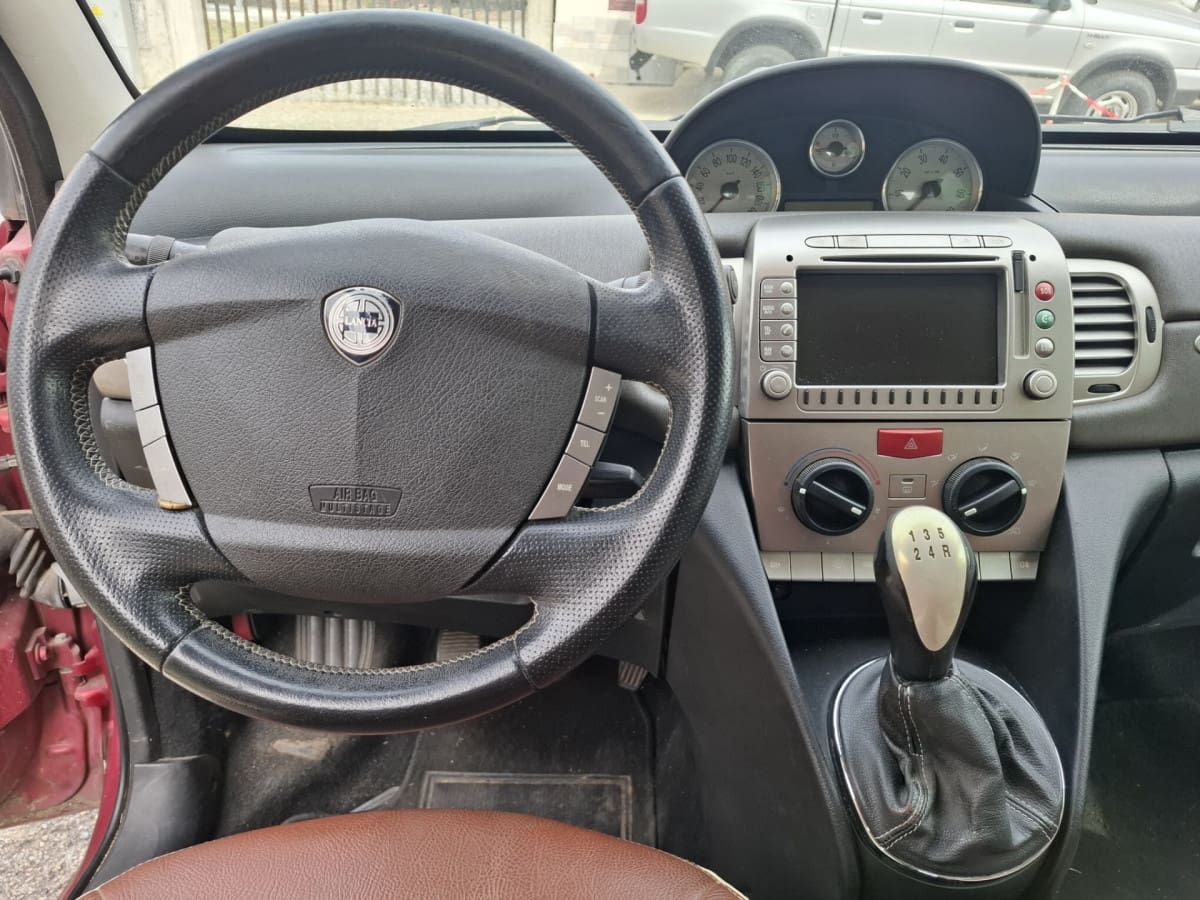 image desc