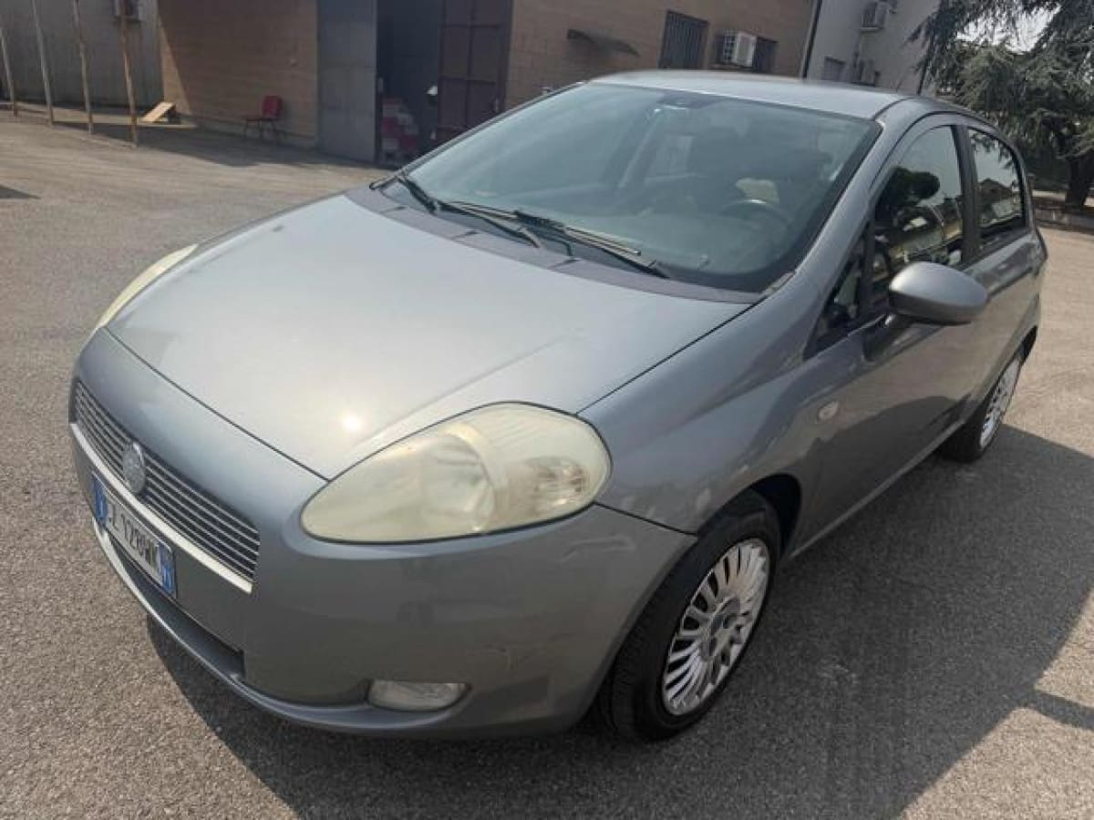 FIAT Grande Punto 109906486