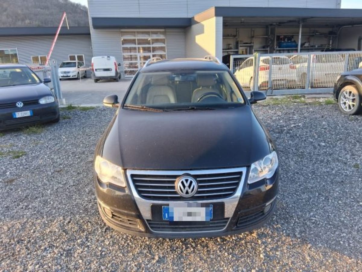 VOLKSWAGEN Passat 6ª serie 2