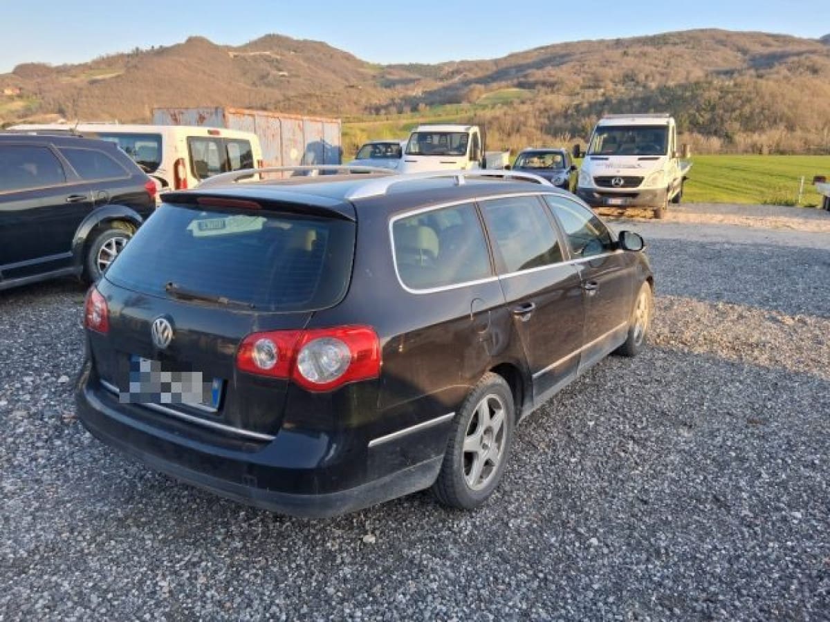 VOLKSWAGEN Passat 6ª serie 4