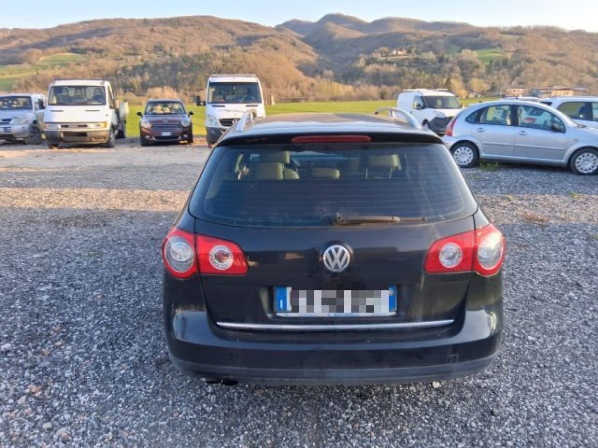 VOLKSWAGEN Passat 6ª serie 5