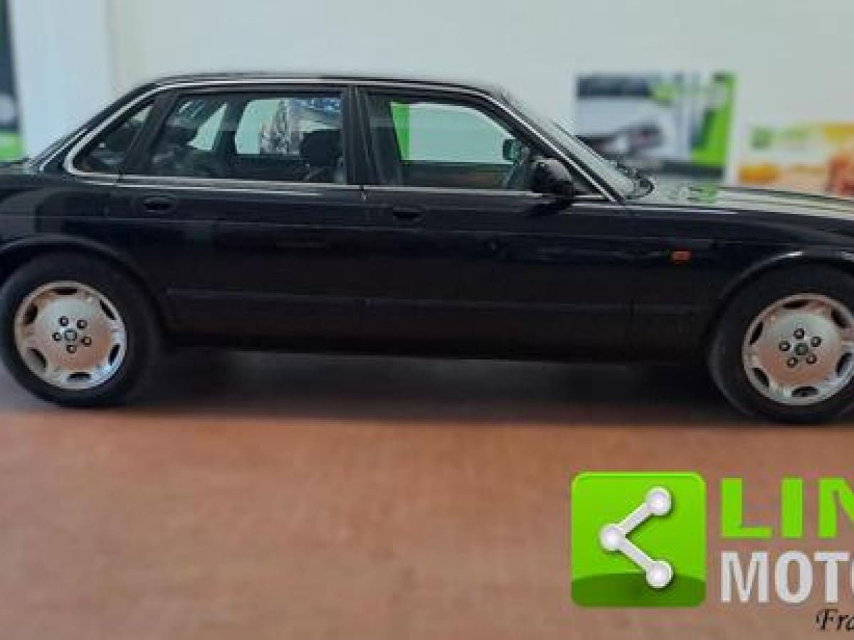 JAGUAR XJ/Sover/Daim\'82-97 11