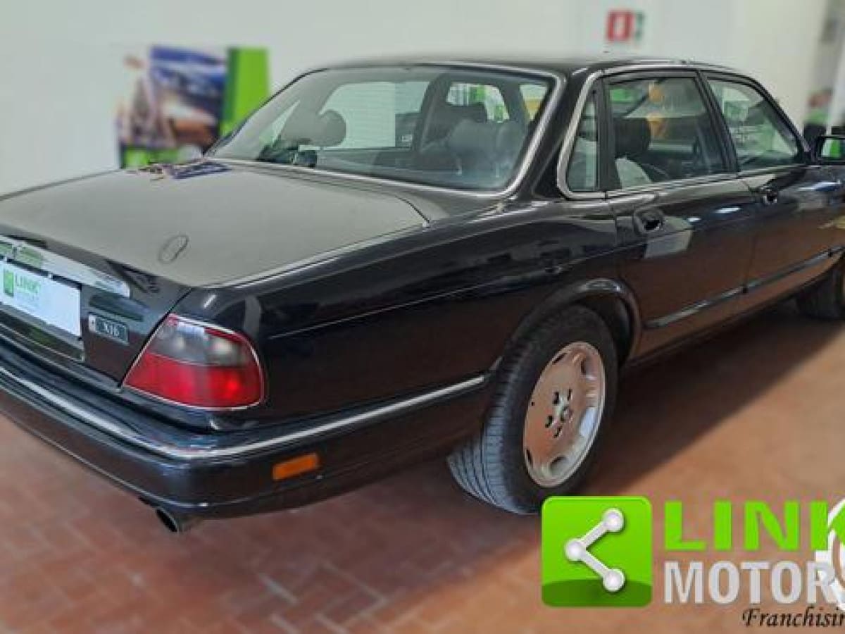 JAGUAR XJ/Sover/Daim\'82-97 12