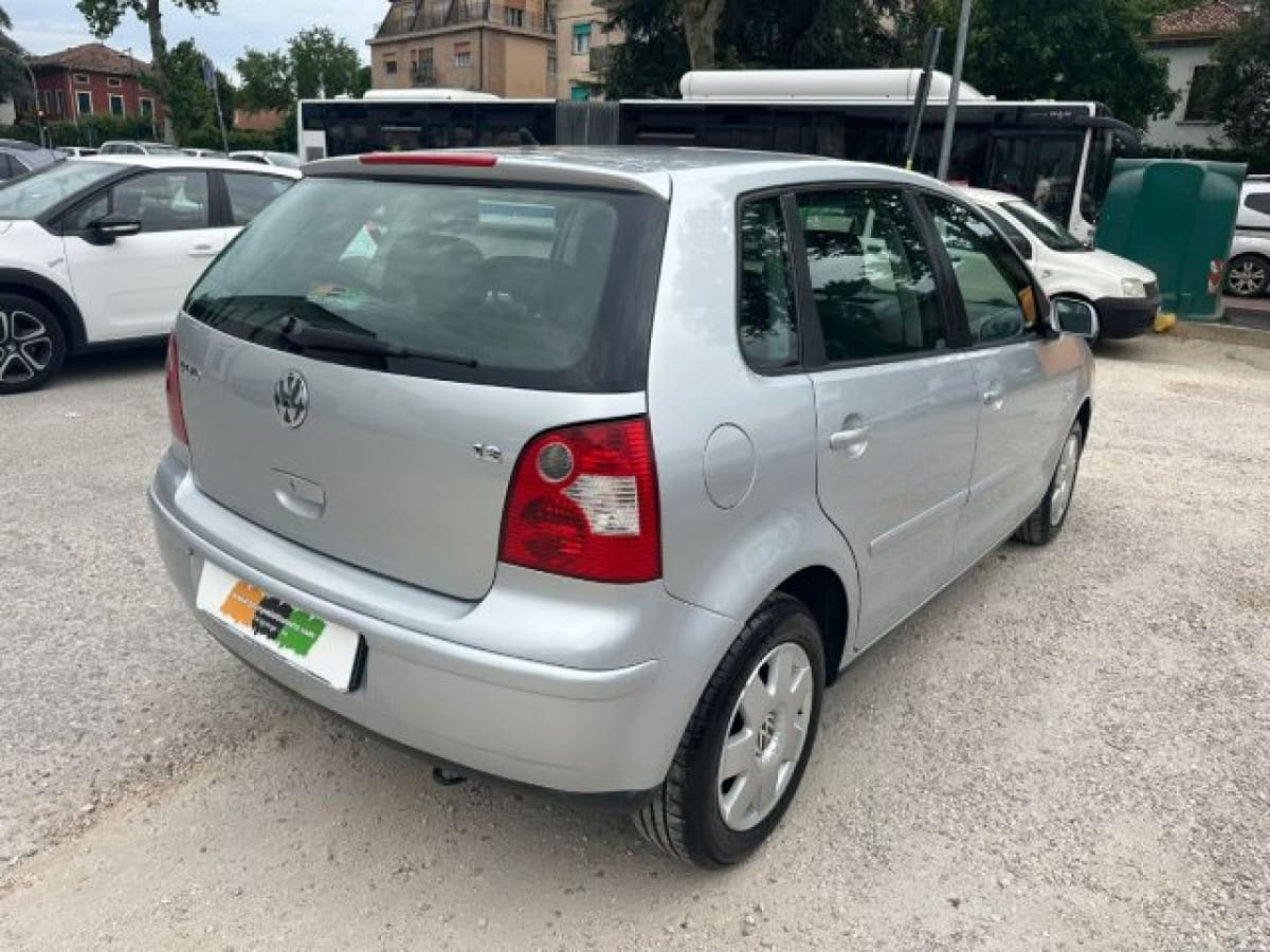VOLKSWAGEN Polo 4ª serie 8