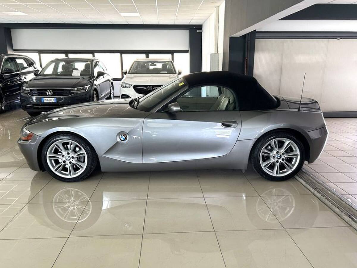 BMW Z4 (E85) 11