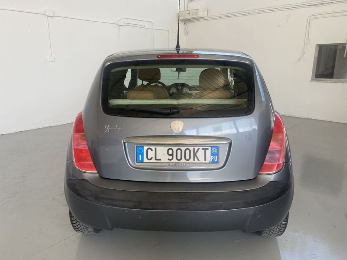 image desc