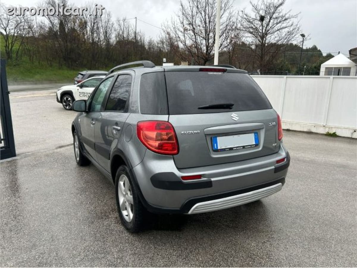 SUZUKI SX4 10