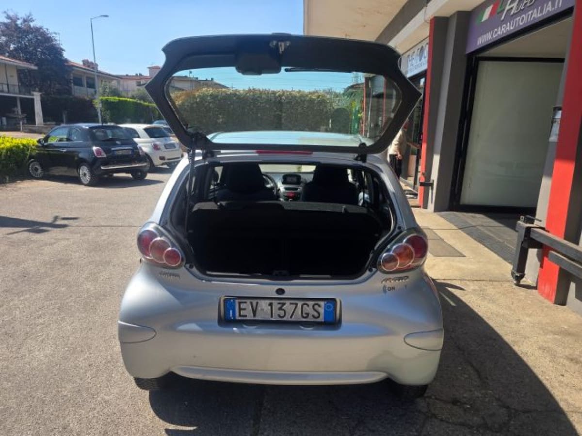 image desc