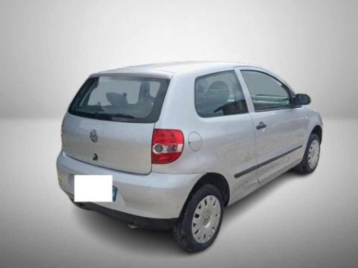 VOLKSWAGEN Fox 12