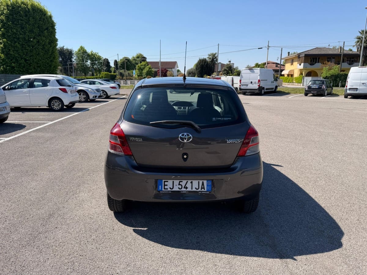 image desc