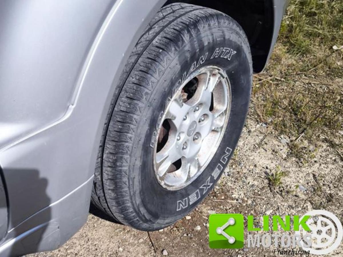 MITSUBISHI Pajero (2000-2007) 10