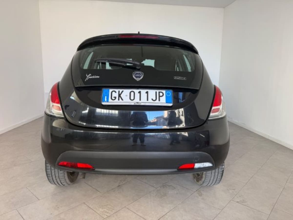 image desc