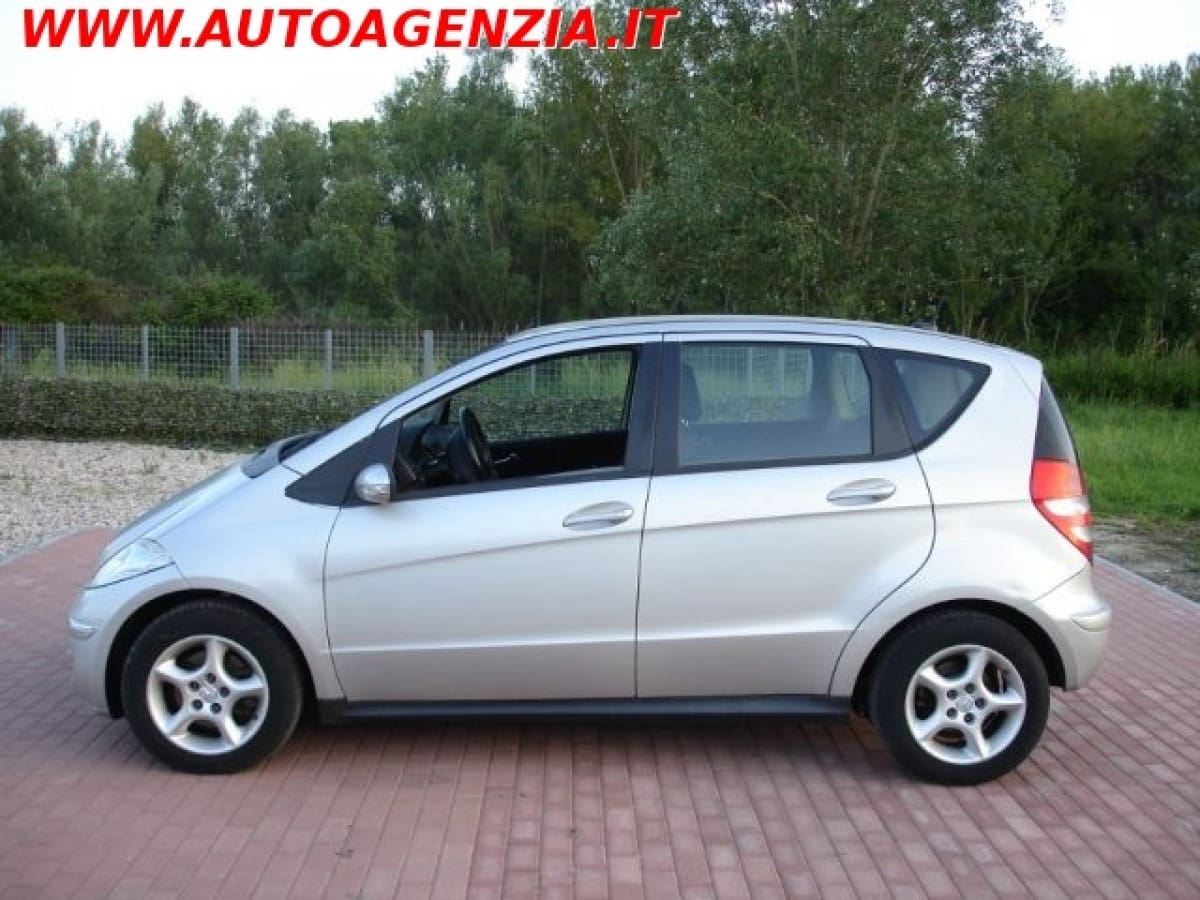 MERCEDES Classe A   (W/C169) 9