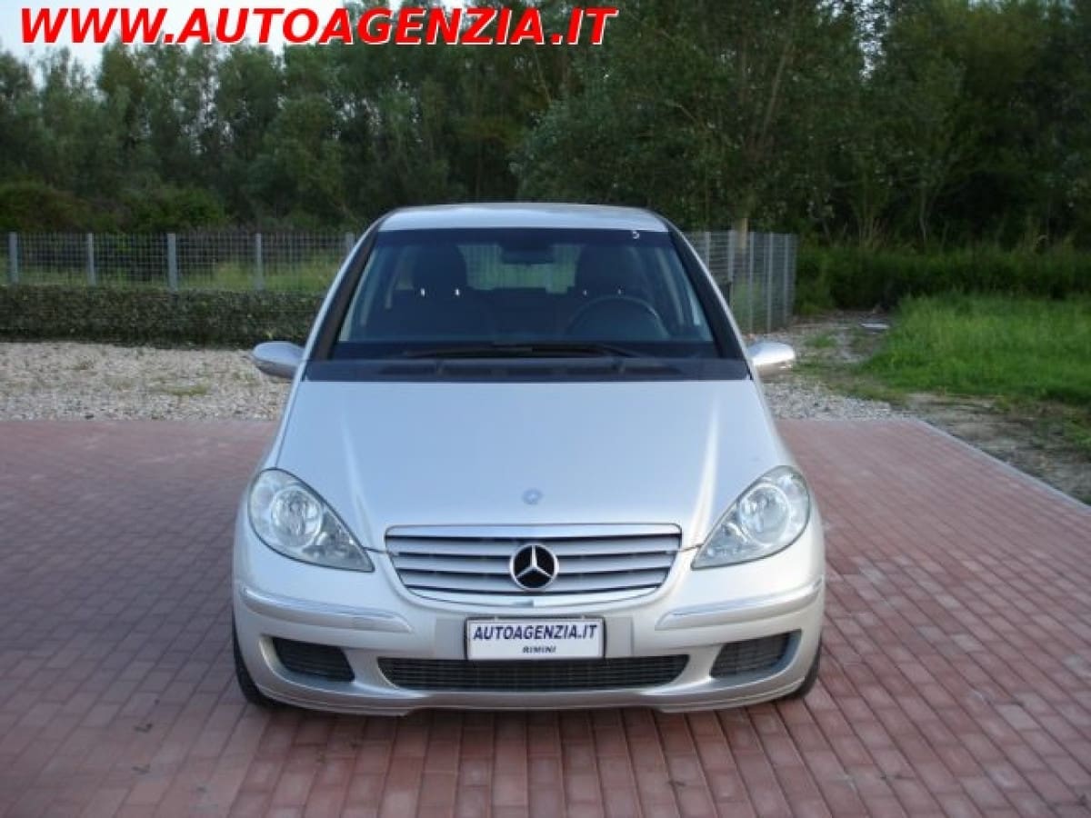 MERCEDES Classe A   (W/C169) 11