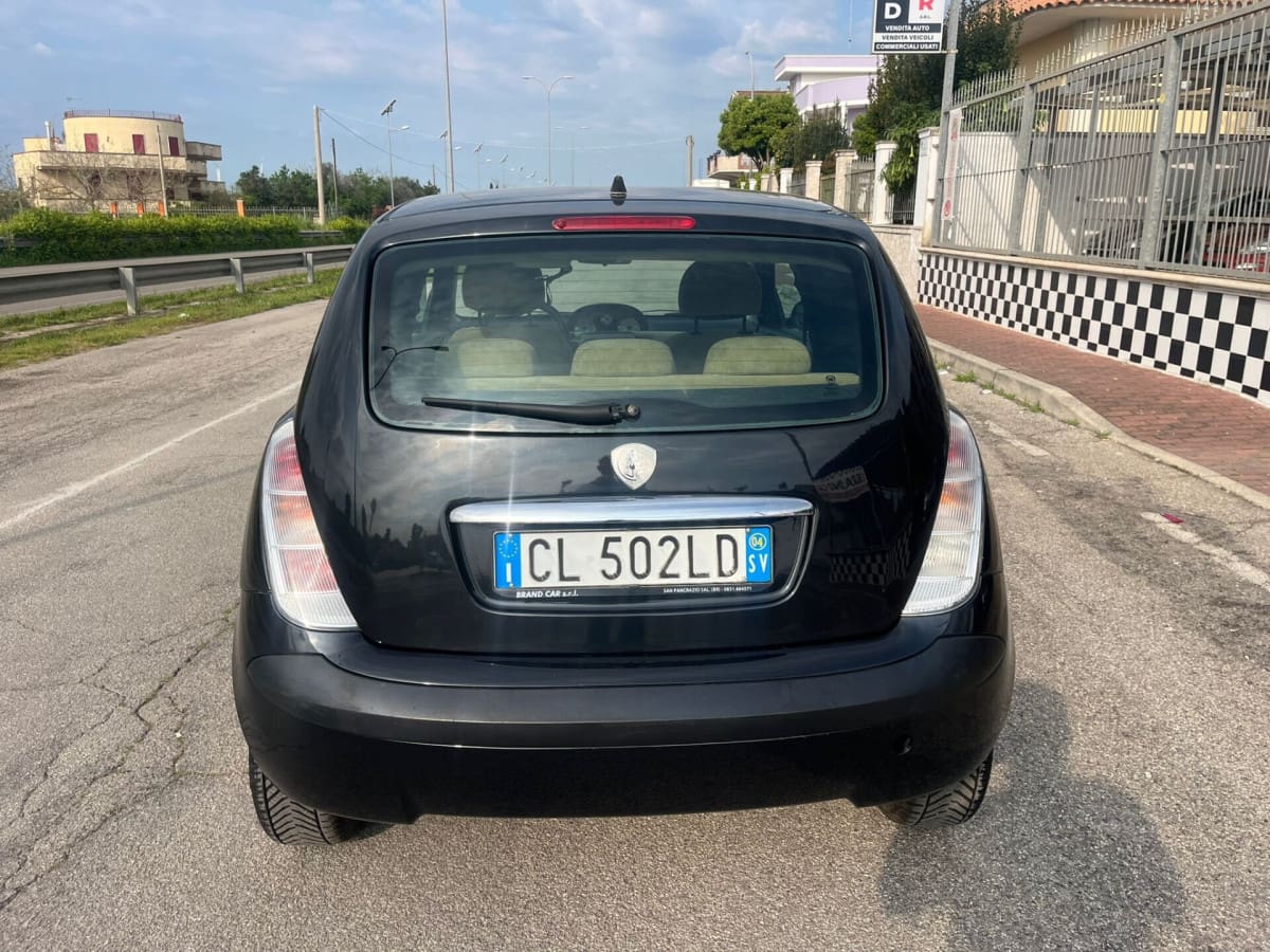 image desc
