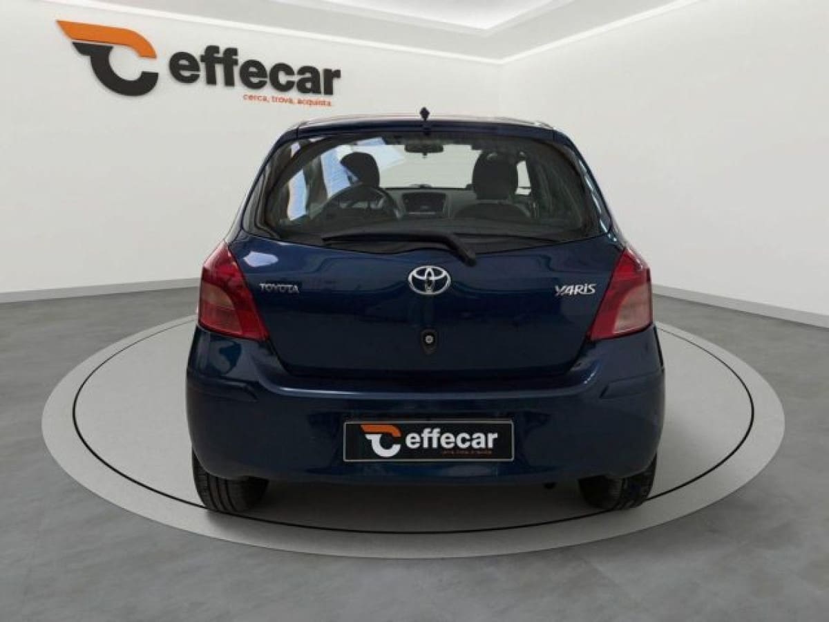 TOYOTA Yaris 2ª serie 9